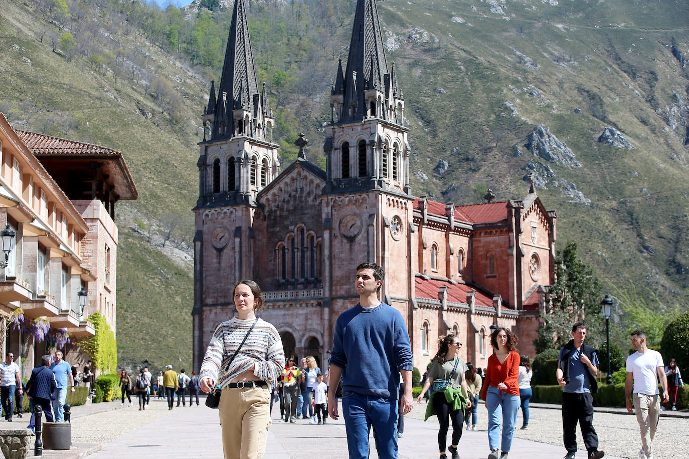 Asturias, a rebosar en Semana Santa