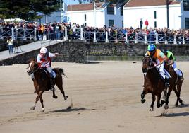 Doblete de 'Gauss' en las Carreras de Caballos de Ribadesella