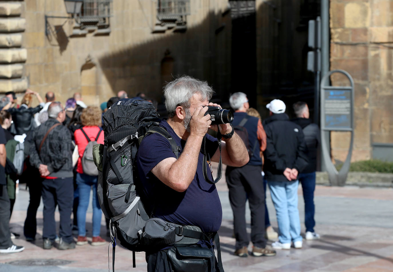 Calor y lleno total en Asturias en el Sábado Santo