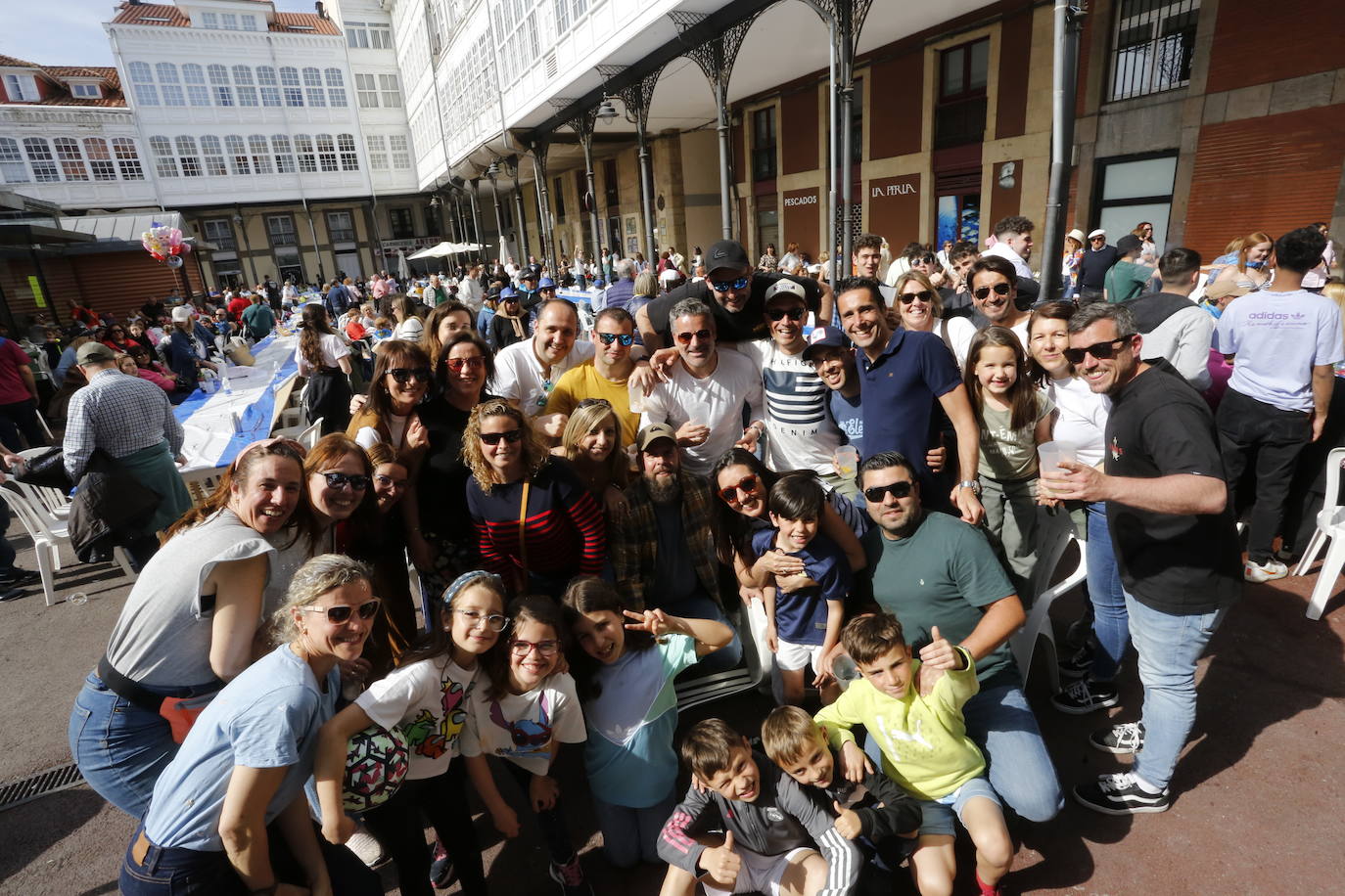Avilés disfruta de la Comida en la Calle por todo lo alto