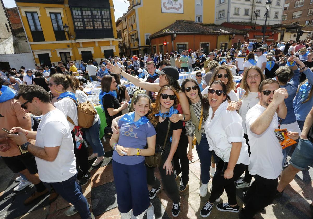 Avilés disfruta de la Comida en la Calle por todo lo alto