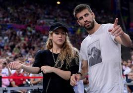 Shakira y Piqué en un partido de baloncesto en 2014