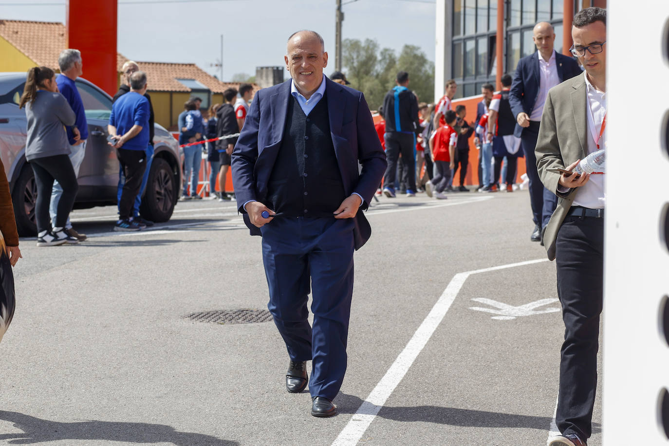 Javier Tebas visita El Molinón y Mareo