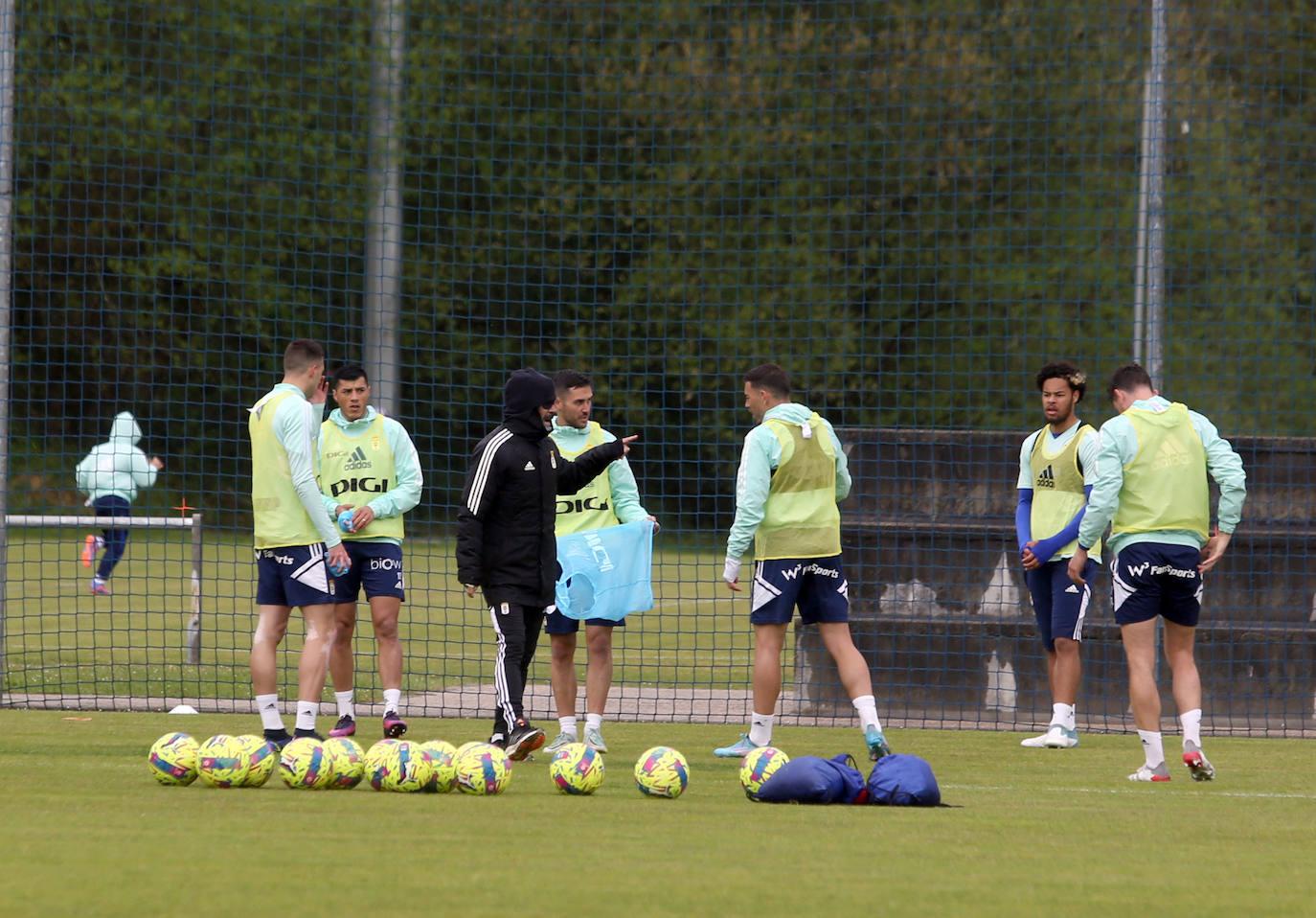 Entrenamiento del Real Oviedo (12/04/2023)