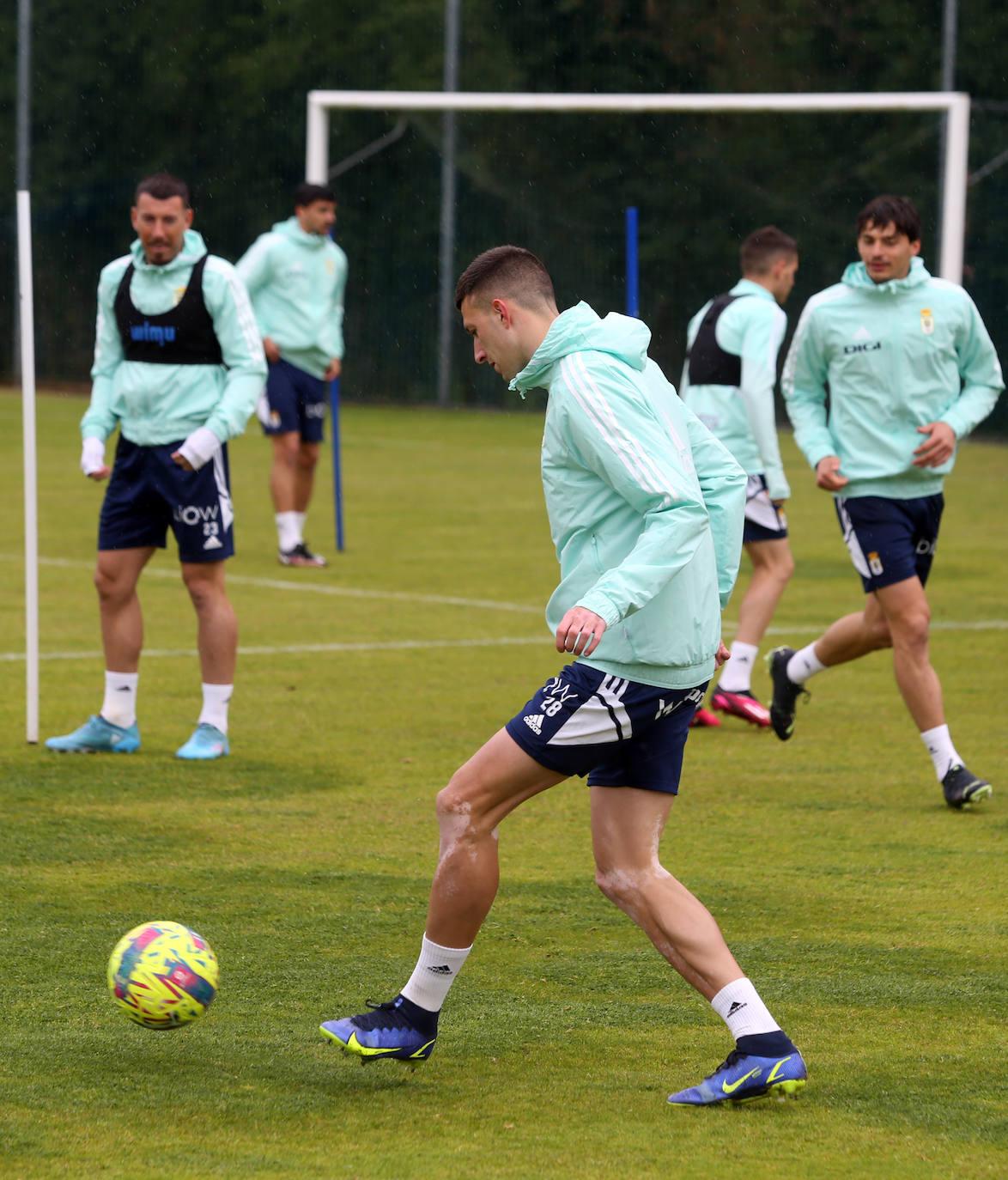 Entrenamiento del Real Oviedo (12/04/2023)