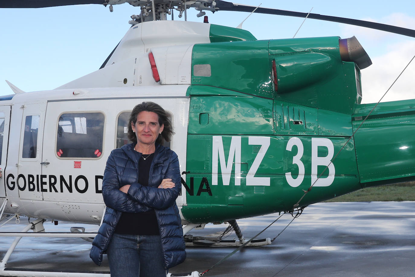 Teresa Ribera y Barbón visitan la base de la Brif de Tineo