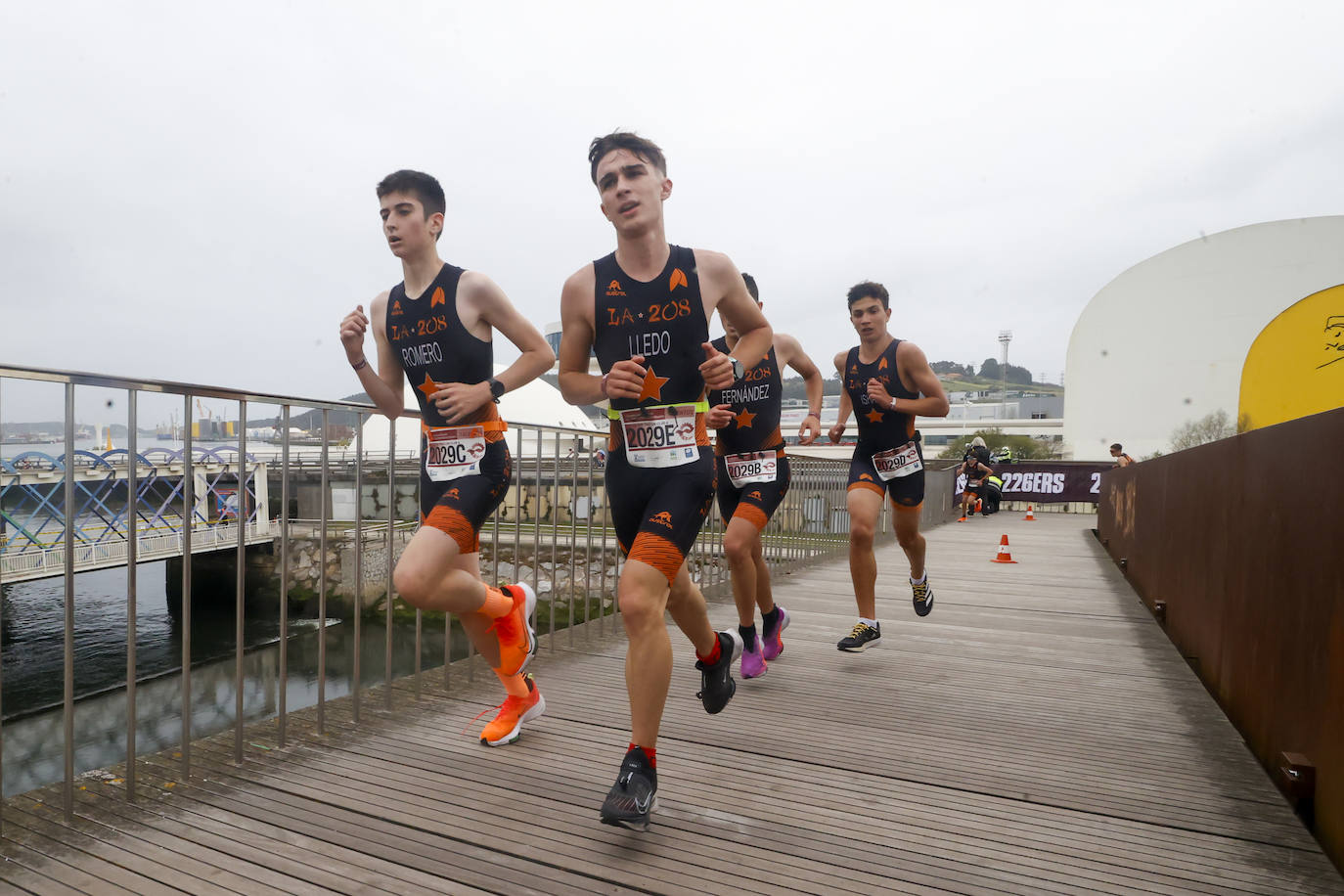 La contrarreloj de talentos da el pistoletazo de salida al Duatlón de Avilés