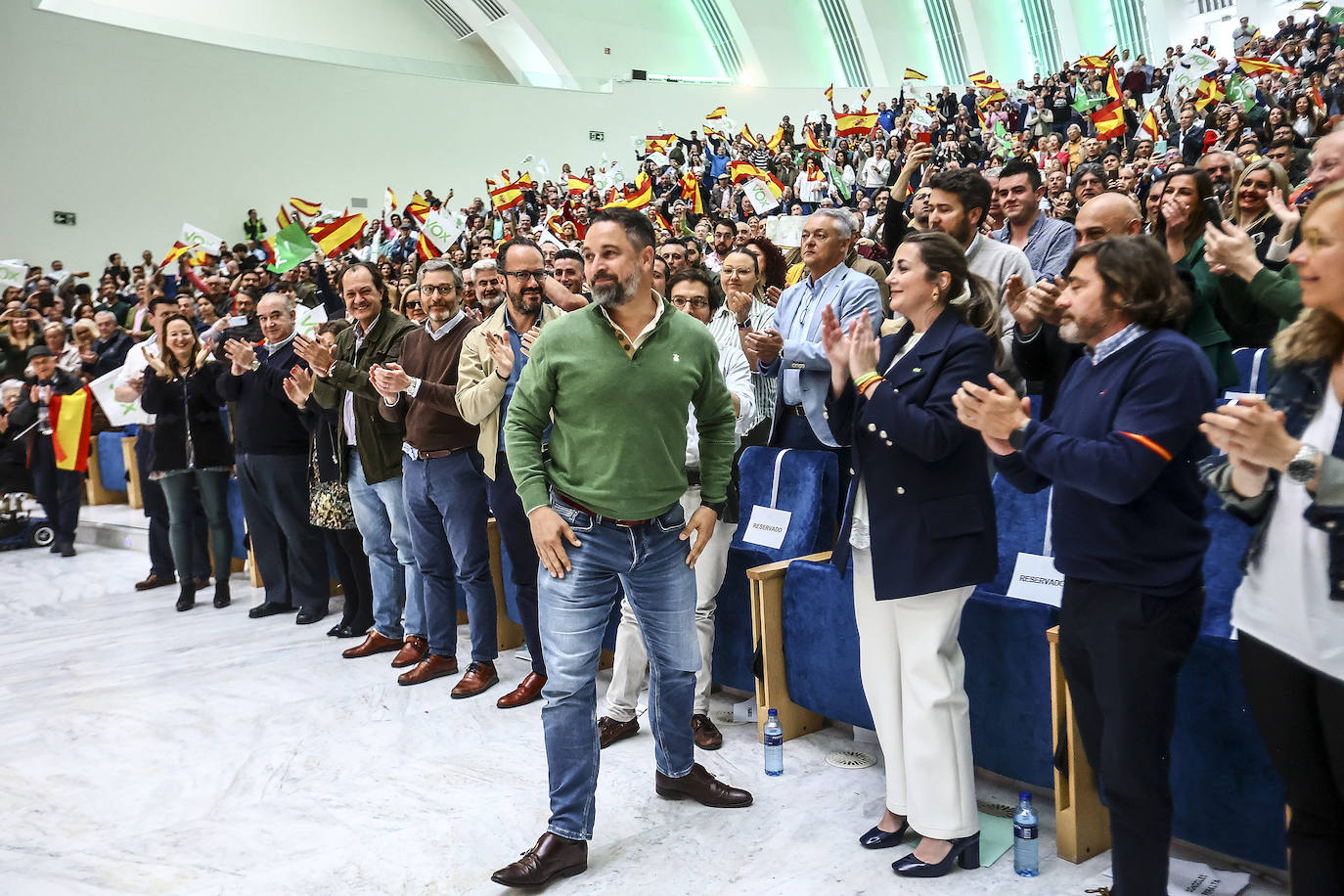 Vox reúne a sus simpatizantes en un mitin en Oviedo