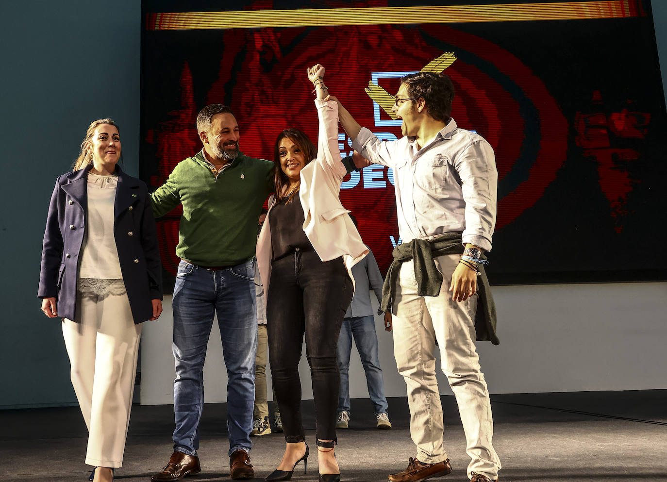 Vox reúne a sus simpatizantes en un mitin en Oviedo