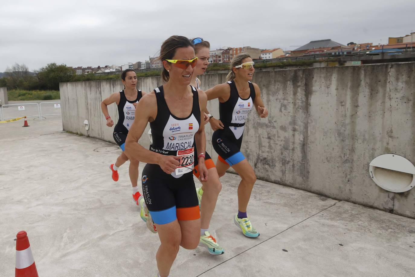 Avilés corona a sus primeros campeones de España en duatlón