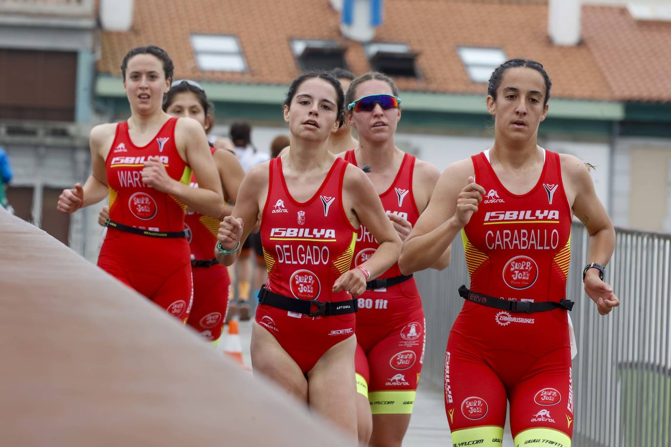 Avilés corona a sus primeros campeones de España en duatlón