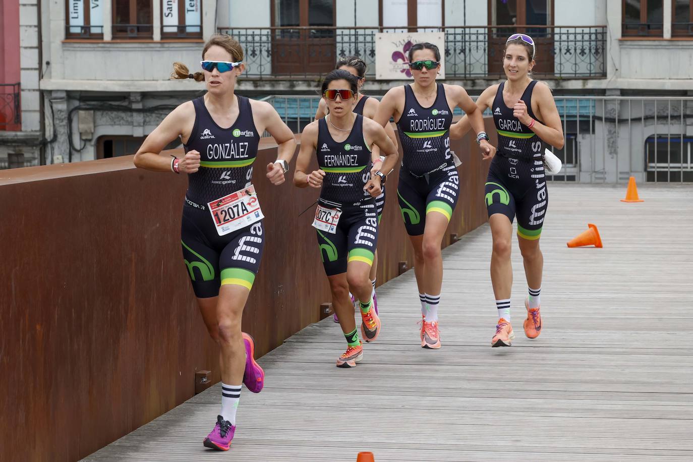 Avilés corona a sus primeros campeones de España en duatlón