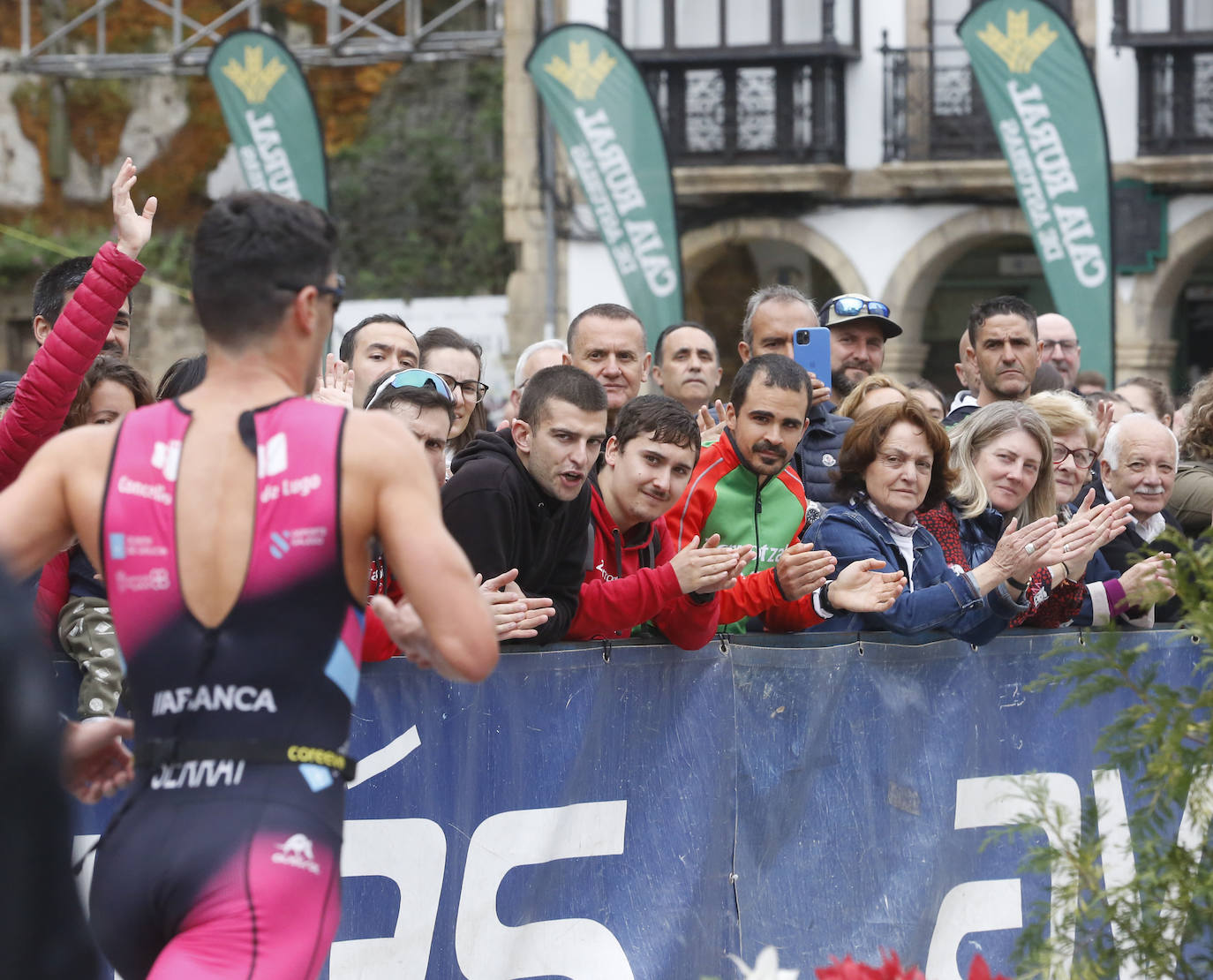 Las pruebas de relevos ponen el colofón al Duatlón de Avilés