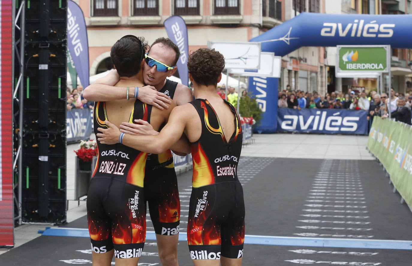 Las pruebas de relevos ponen el colofón al Duatlón de Avilés