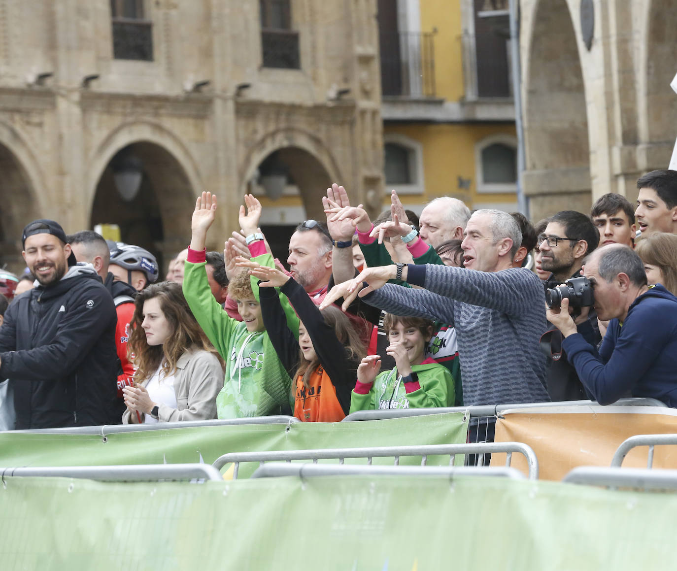 Las pruebas de relevos ponen el colofón al Duatlón de Avilés