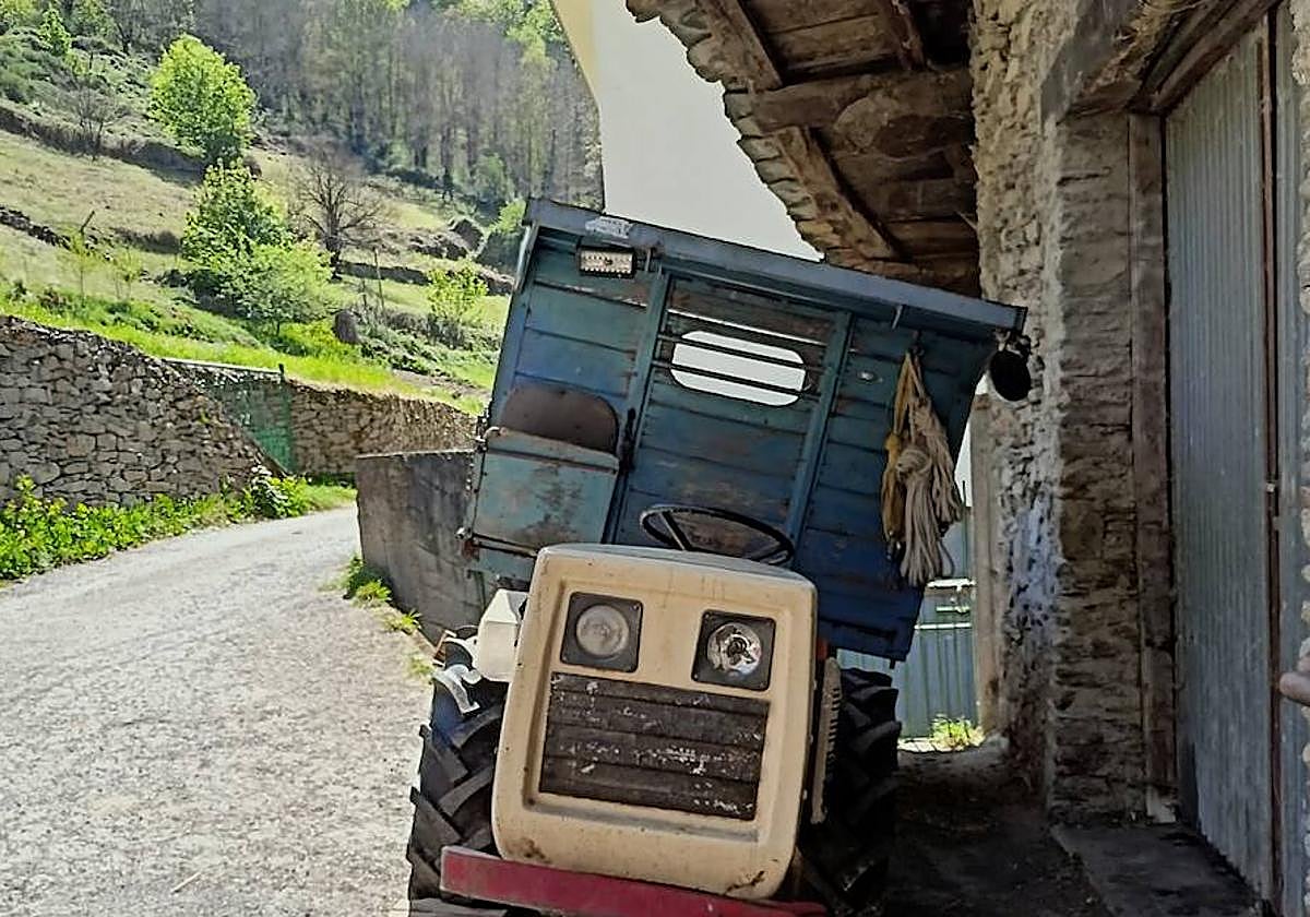 El tractor con el que José Manuel trabajaba en su huerta.