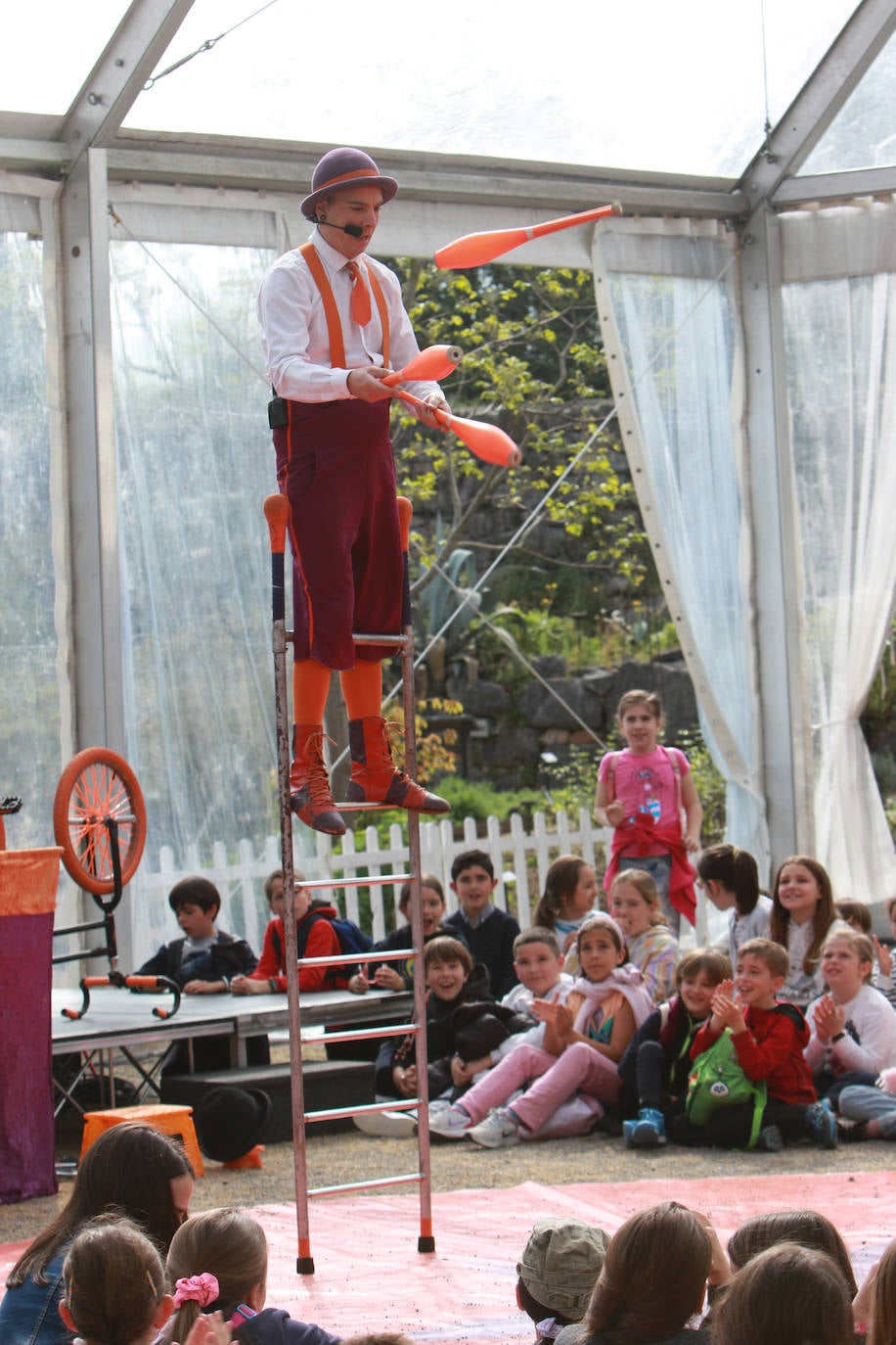 El Botánico cumple veinte años rodeado de escolares gijoneses