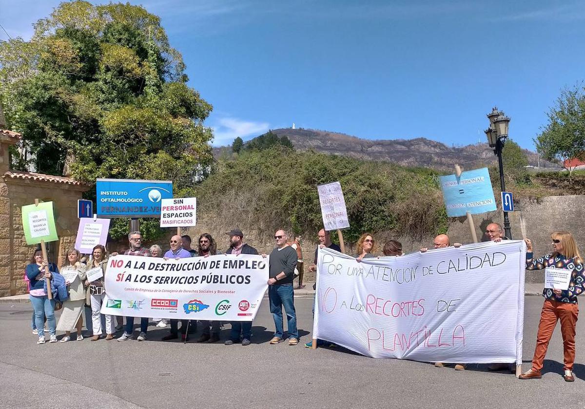 La plantilla del CAI El Naranco, en una de las protestas.