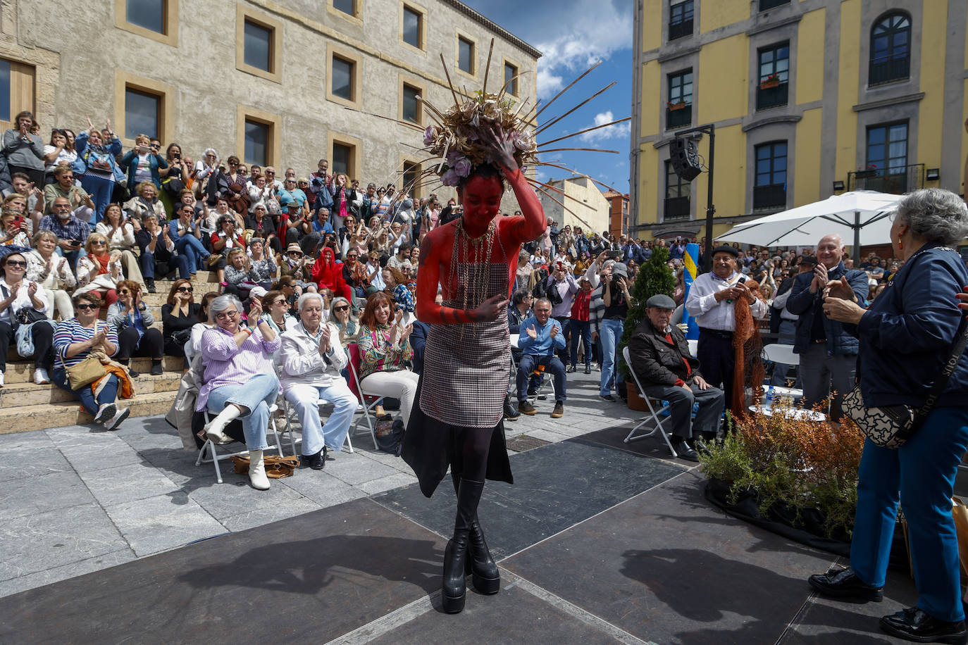 Cimavilla vibra en su homenaje a Rambal