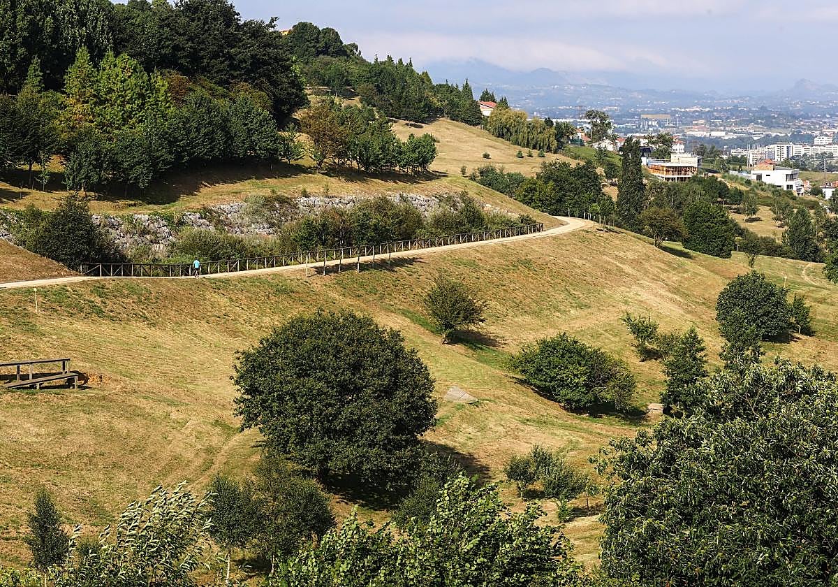 La Ronda Norte discurrirá por el Naranco; en la imagen, la pista finlandesa, muy utilizada por los ovetenses.