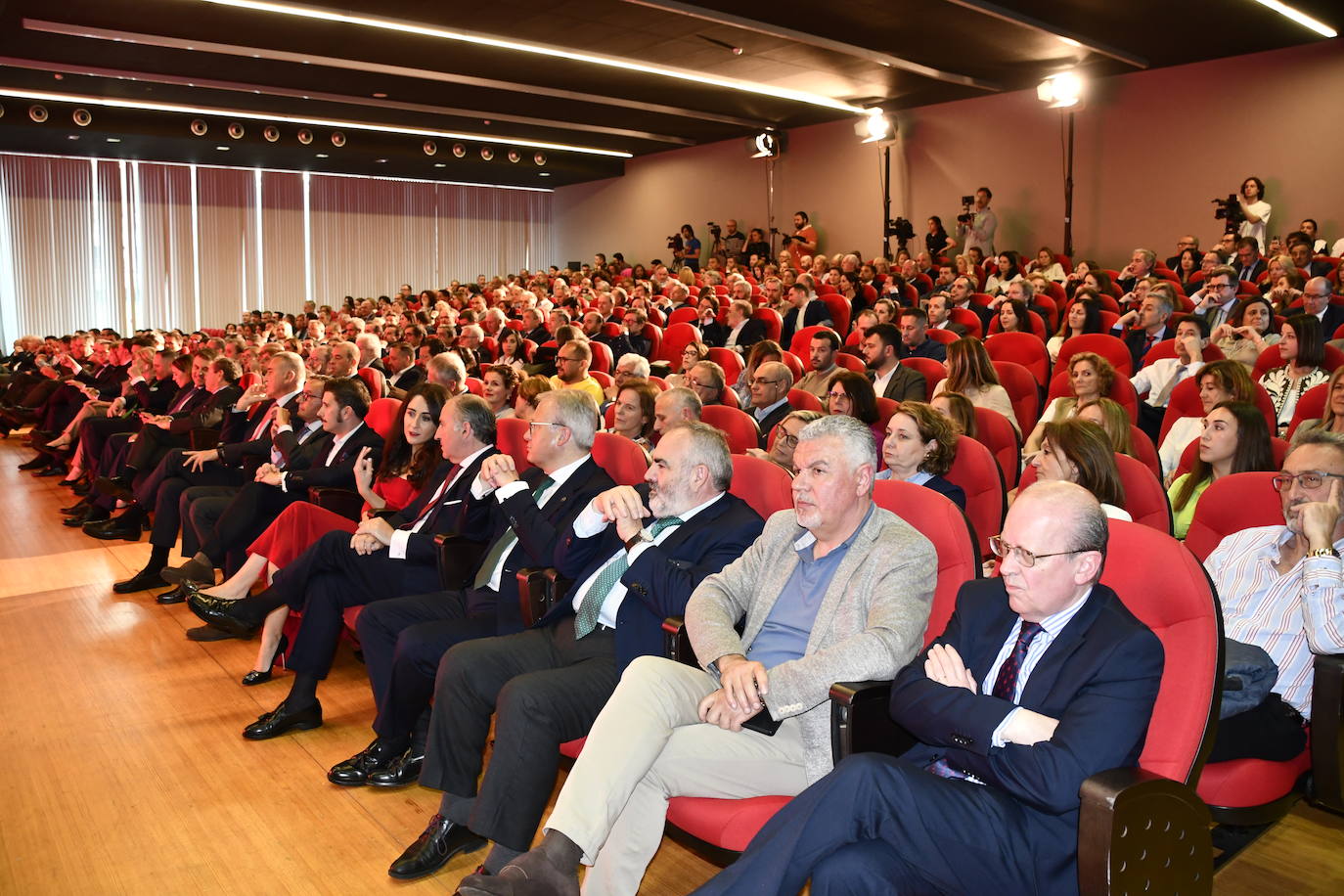 «Las inversiones de las empresas consolidan el futuro»