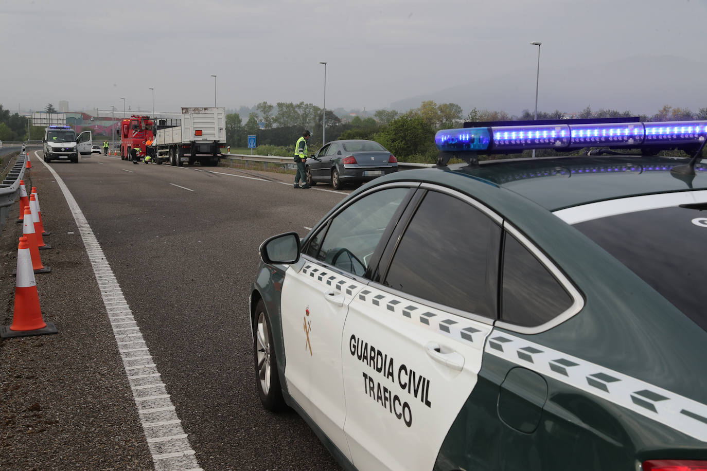 Grave accidente de tráfico en la AS-II