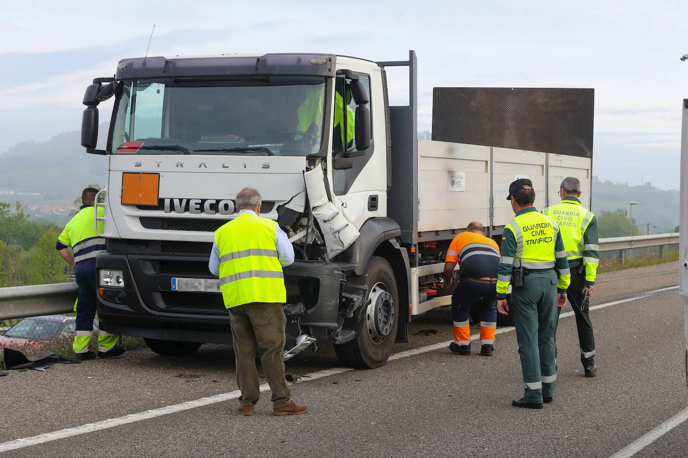 Grave accidente de tráfico en la AS-II