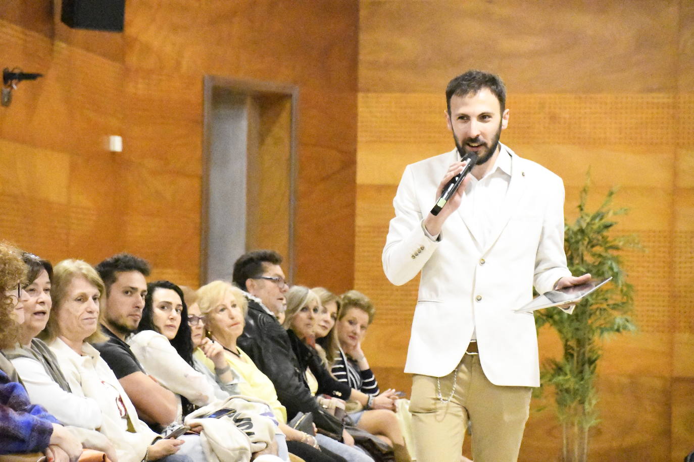 Avilés se sube a la pasarela