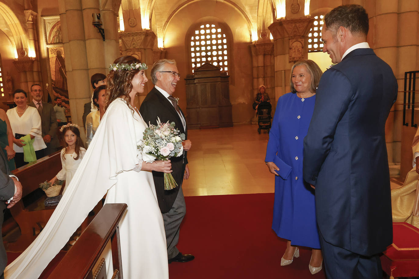 Ángela Pumariega sella su amor en San Pedro