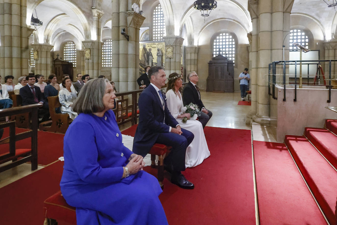 Ángela Pumariega sella su amor en San Pedro