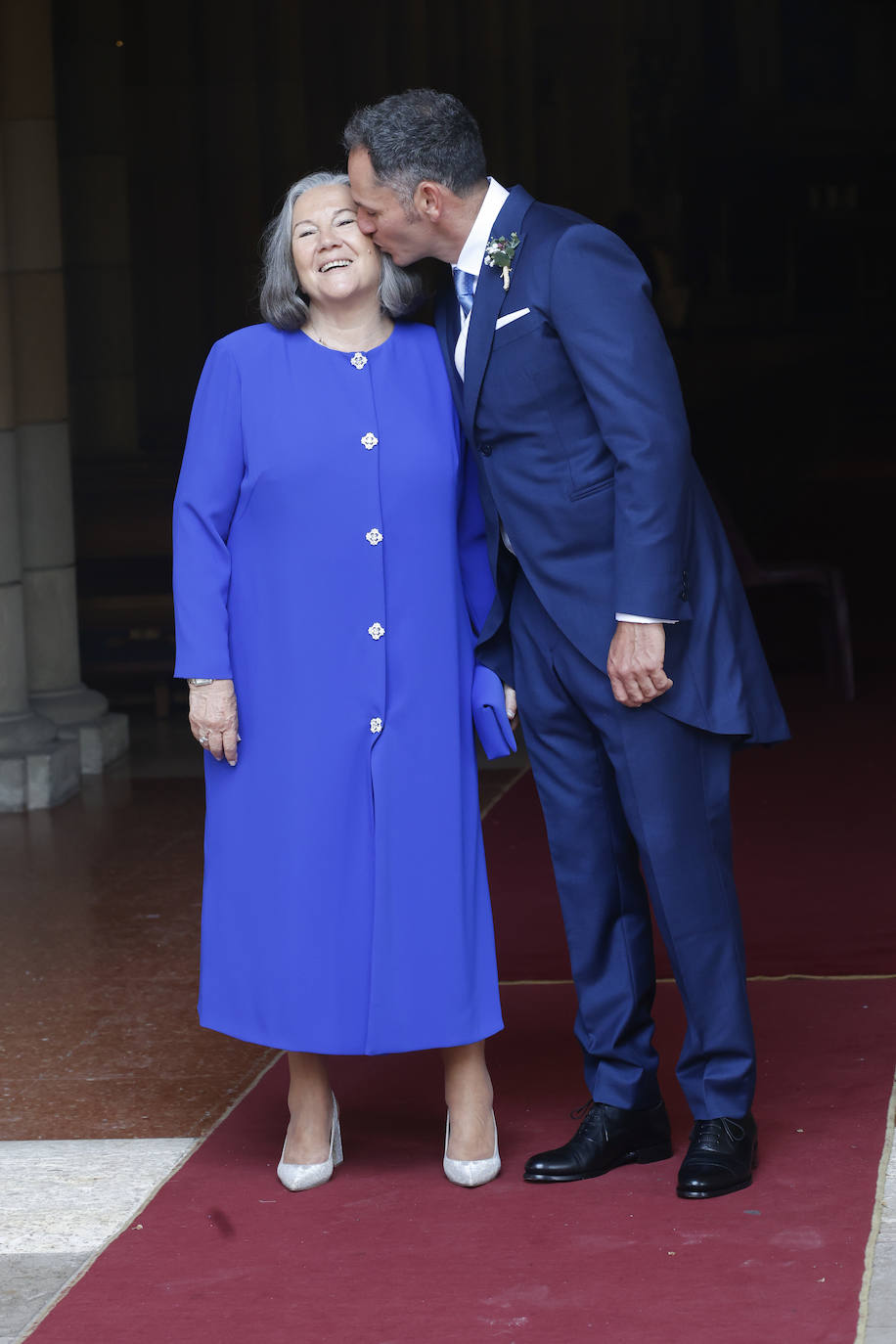 Ángela Pumariega sella su amor en San Pedro