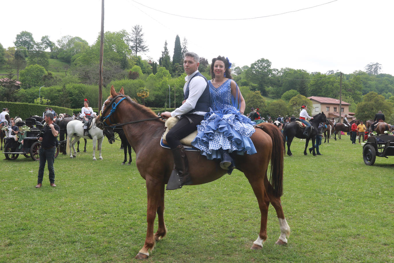 La romería sevillana conquista Infiesto