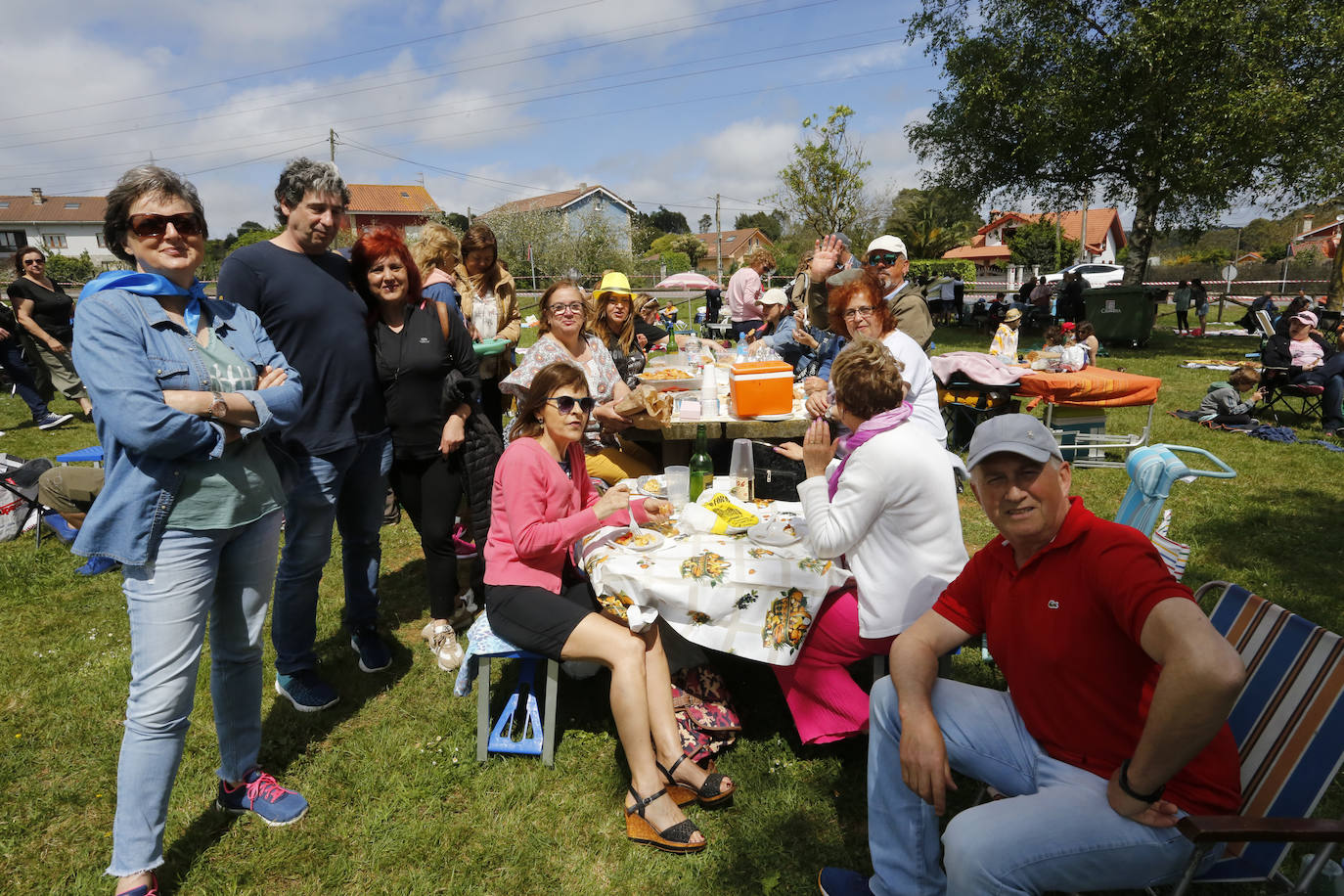 Ganas de fiesta en el pantano de Trasona