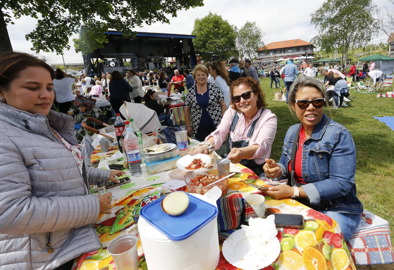 Ganas de fiesta en el pantano de Trasona