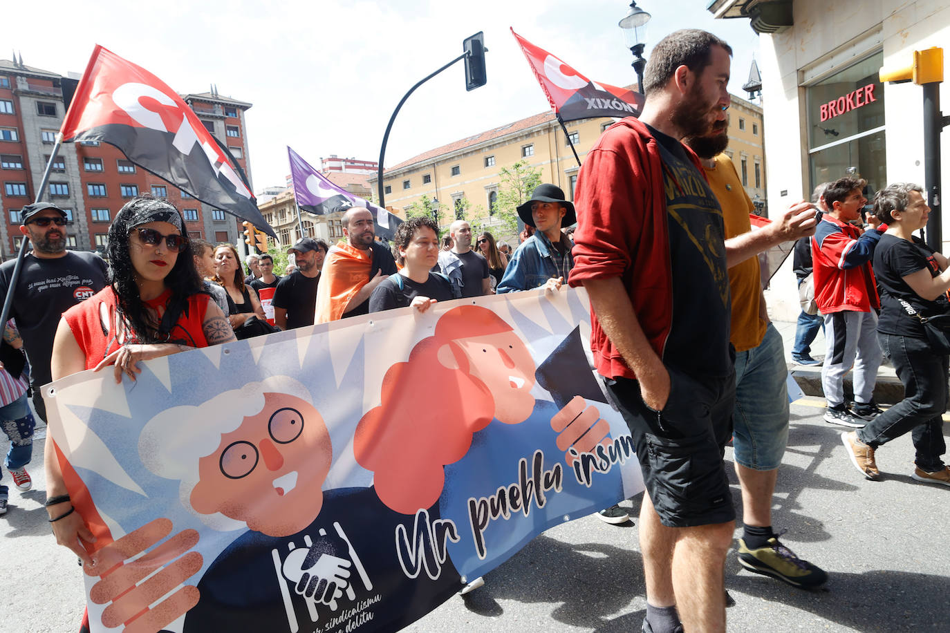 Clamor en Gijón por «trabajo digno, derechos y subida salarial»