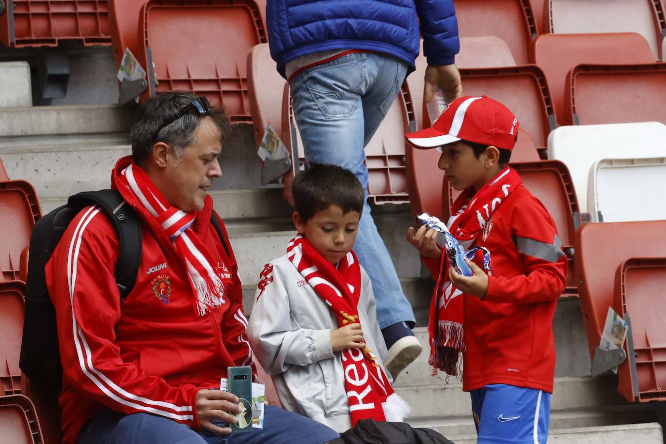 ¿Estuviste en el Sporting - Lugo? ¡Búscate en las fotos!