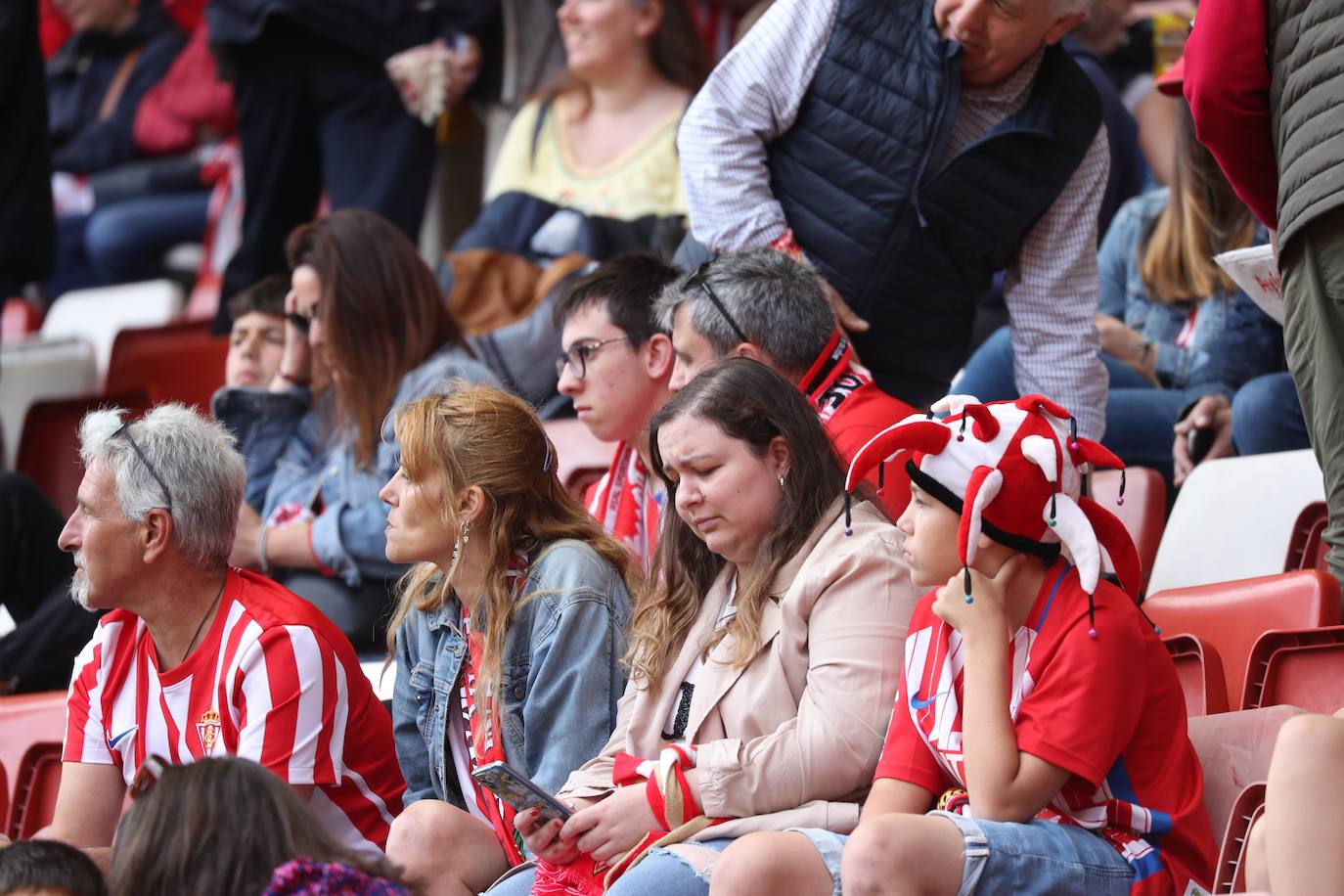 ¿Estuviste en el Sporting - Lugo? ¡Búscate en las fotos!