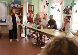 La consejera de Educación, Lydia Espina, en su visita al Colegio Atalía.