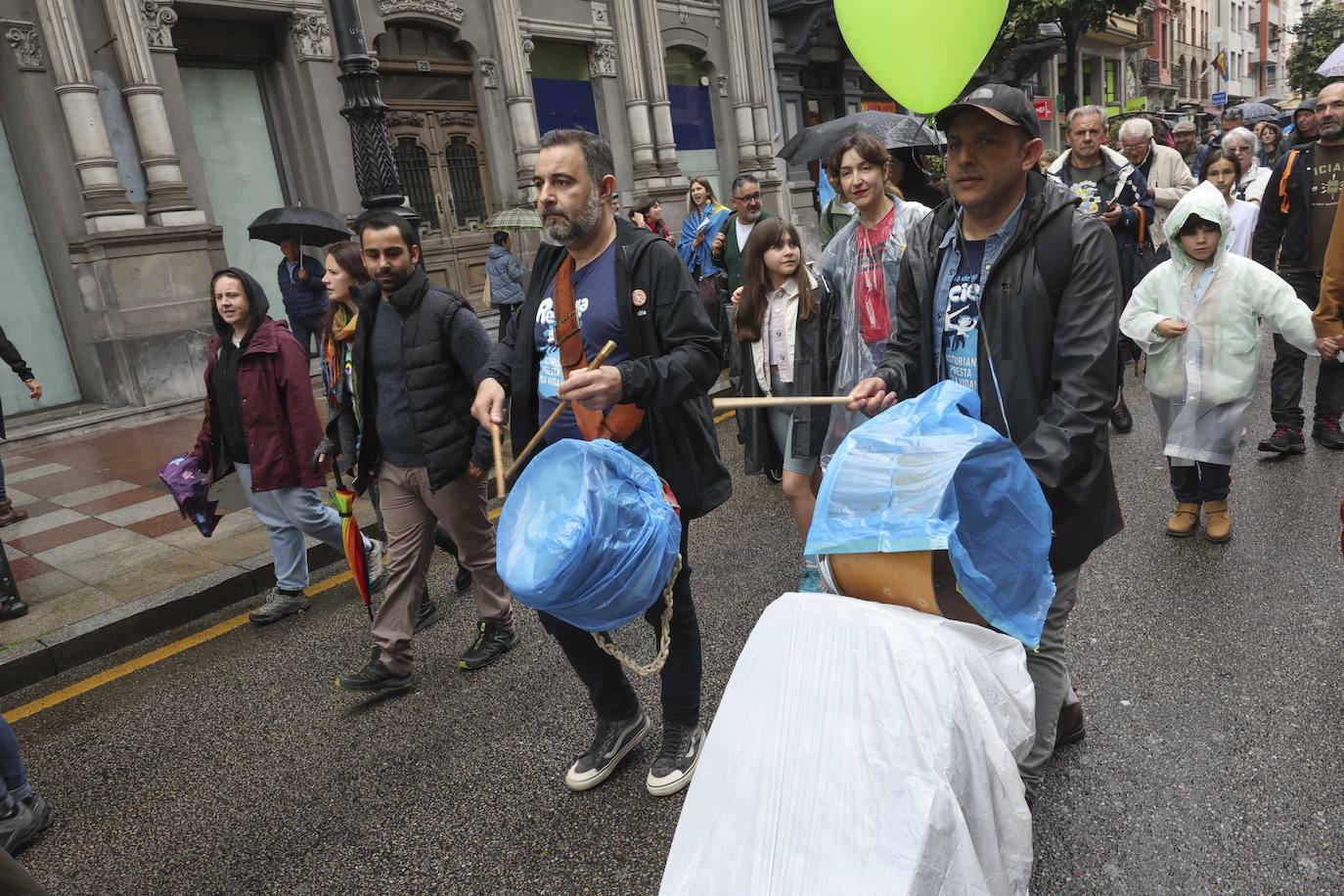 Multitudinaria manifestación en Oviedo por la &#039;oficialidá&#039; del asturiano