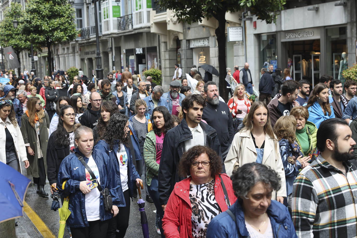 Multitudinaria manifestación en Oviedo por la &#039;oficialidá&#039; del asturiano