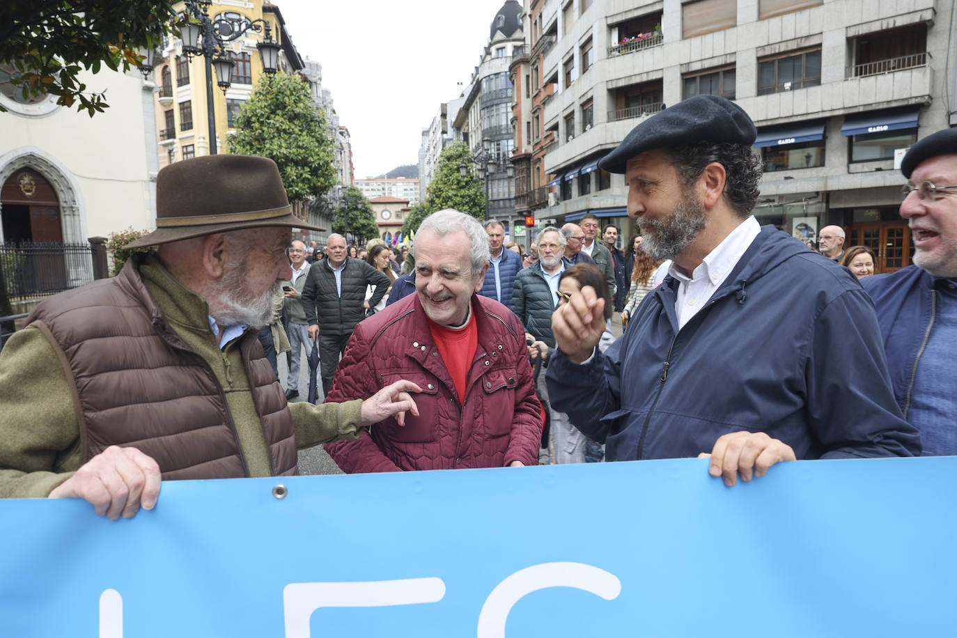 Multitudinaria manifestación en Oviedo por la &#039;oficialidá&#039; del asturiano