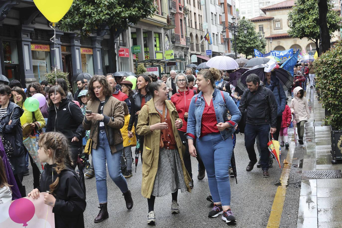 Multitudinaria manifestación en Oviedo por la &#039;oficialidá&#039; del asturiano