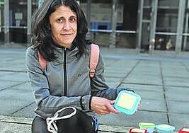 Zulima Izquierdo, ante el Registro.