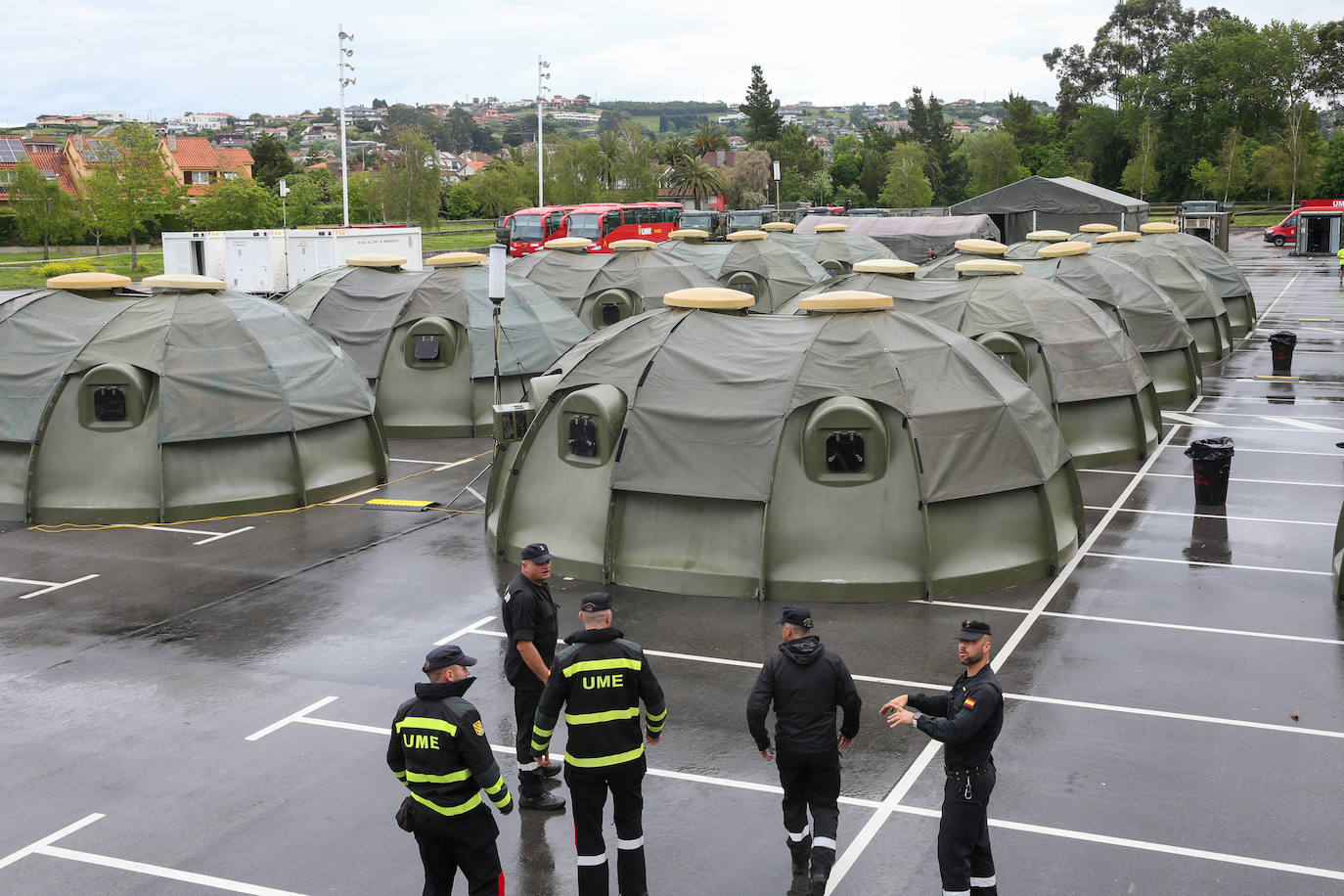 Así es el campamento de la UME en el parque de los Hermanos Castro de Gijón