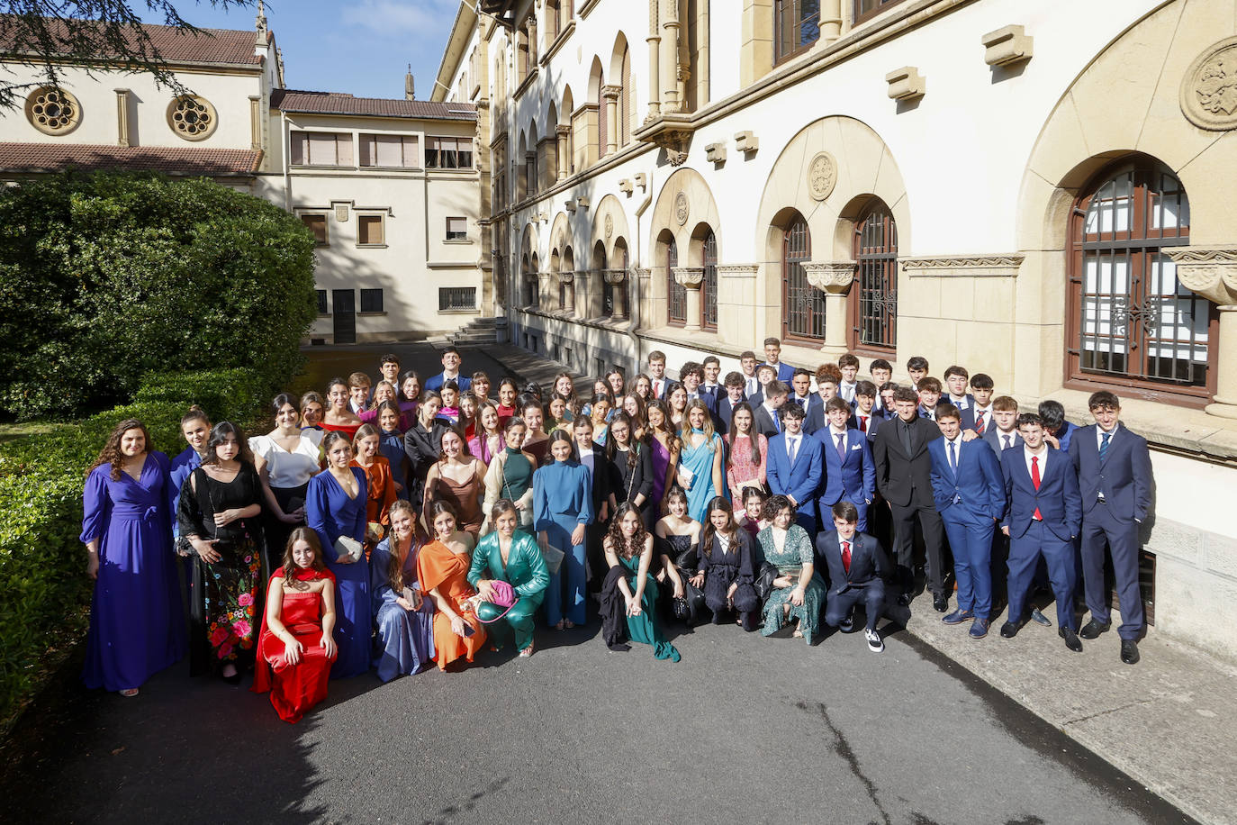 Los estudiantes de La Asunción dicen adiós a una etapa y saludan al futuro