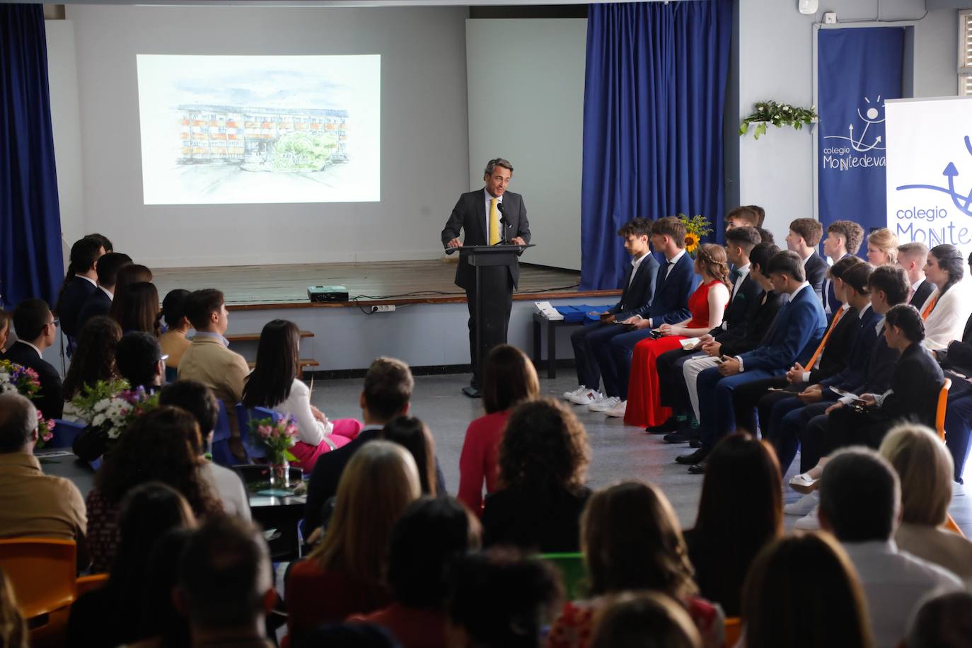 Las graduaciones despiden el curso en Gijón