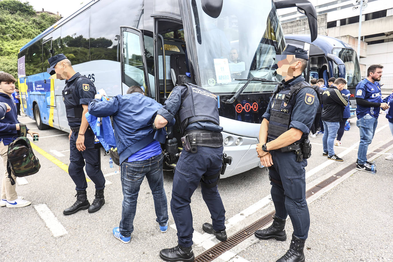 Así despidió la afición del Real Oviedo a los jugadores