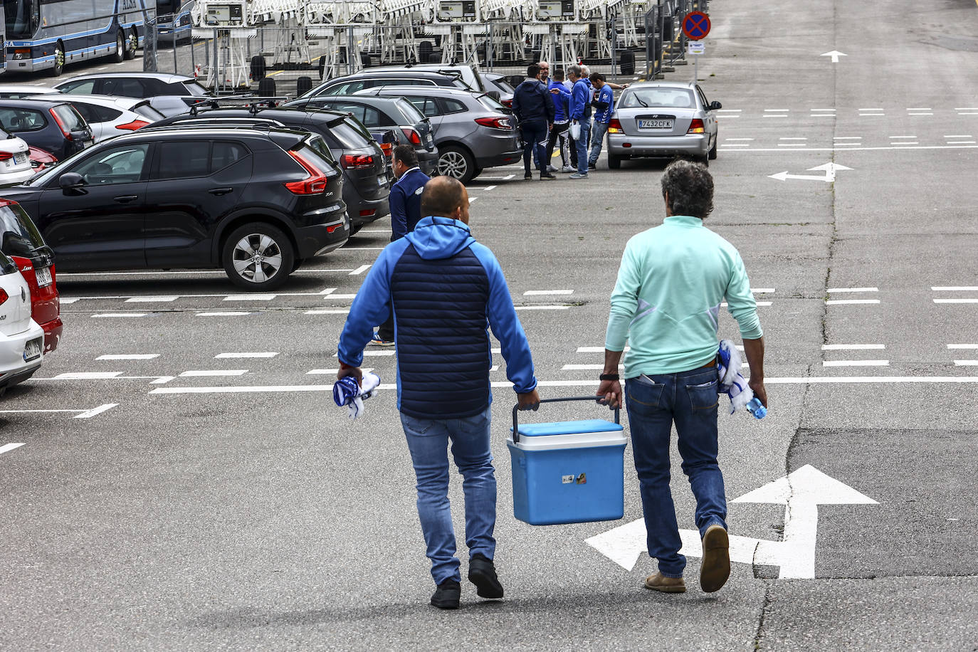 Así despidió la afición del Real Oviedo a los jugadores