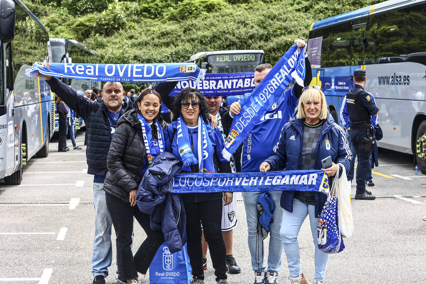 Así despidió la afición del Real Oviedo a los jugadores