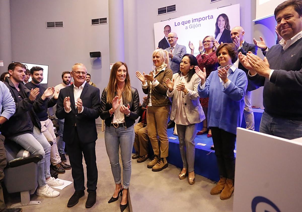 Diego Canga y Ángela Pumariega en el acto de presentación de la candidatura del PP de Gijón.